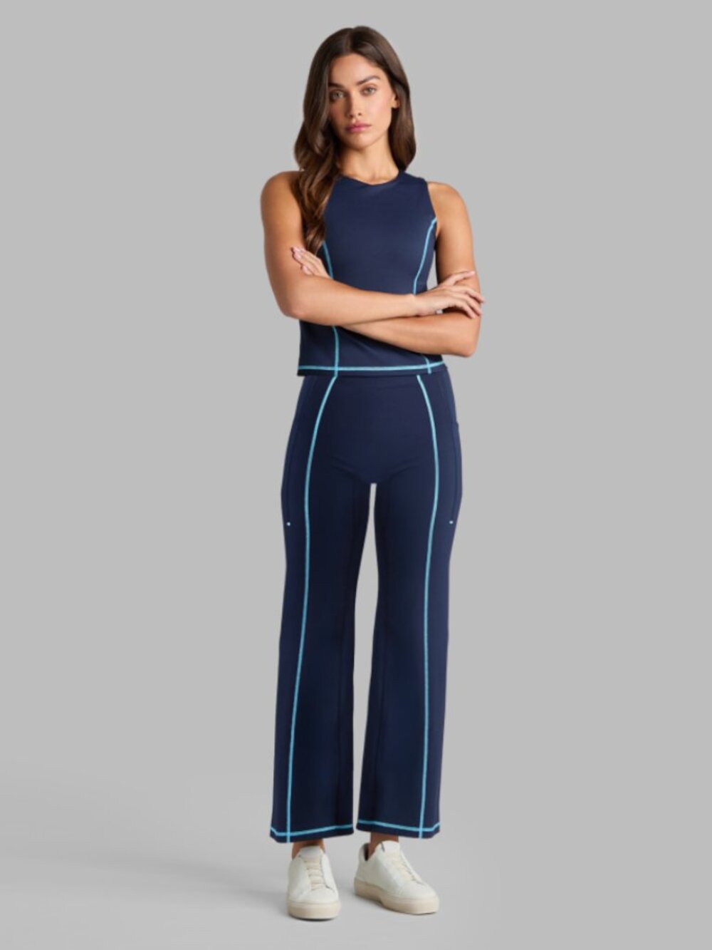 NWT G/FORE Women's Soft Tech Kick Flare Golf Pant w/ Contrast Piping